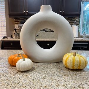 Large H&M Round Ceramic Vase
